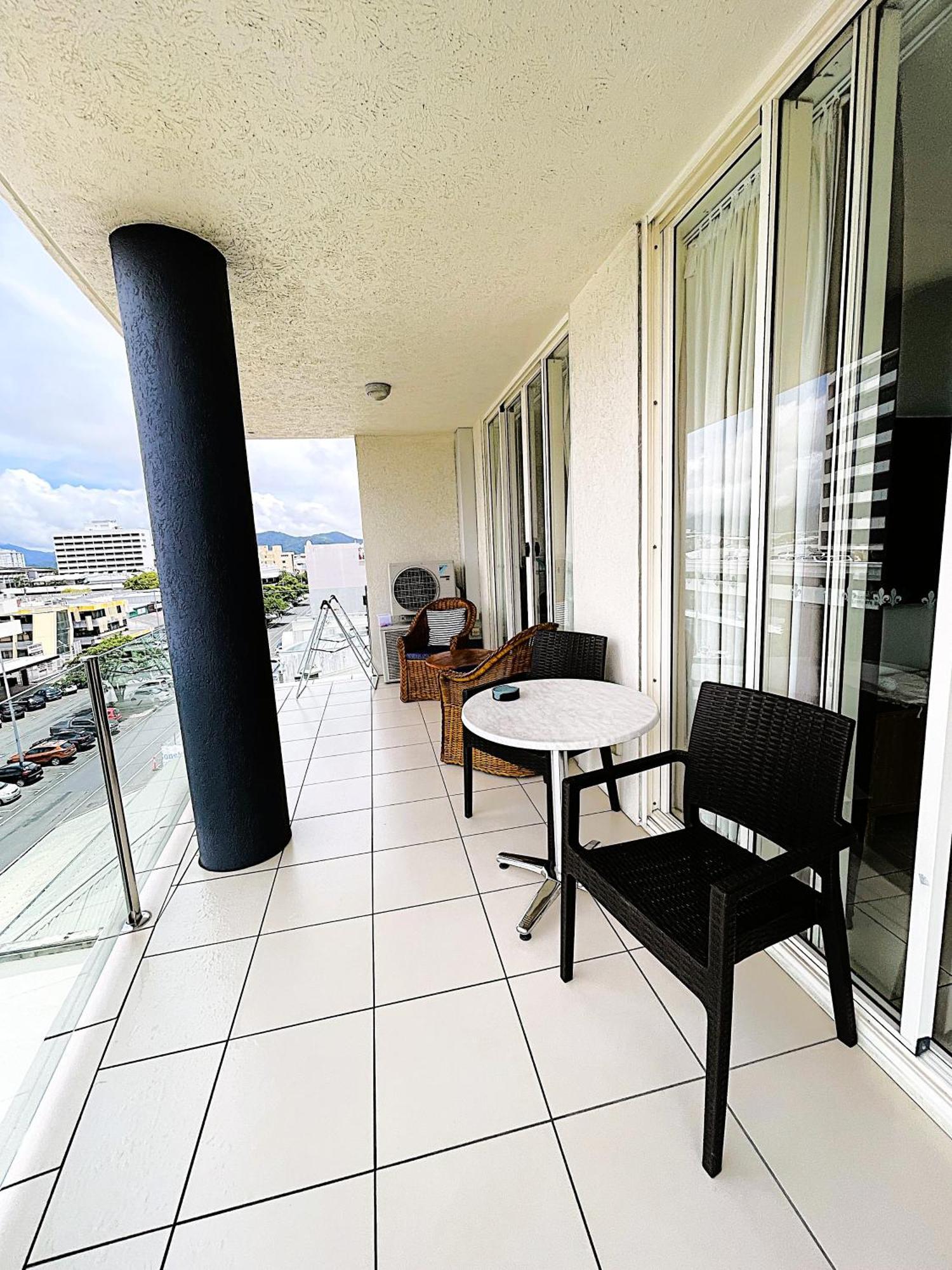 City Quays Accommodation 2 Cairns Exterior photo